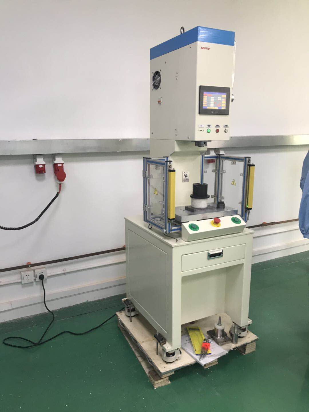 伺服压力机 伺服压力机